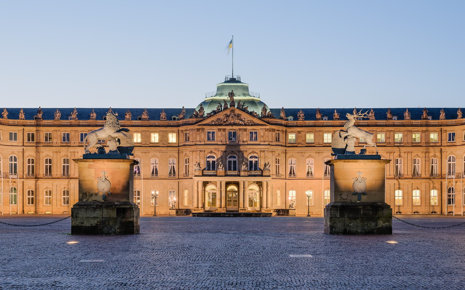 Neues Schloss am Schlossplatz in Stuttgart-Mitte