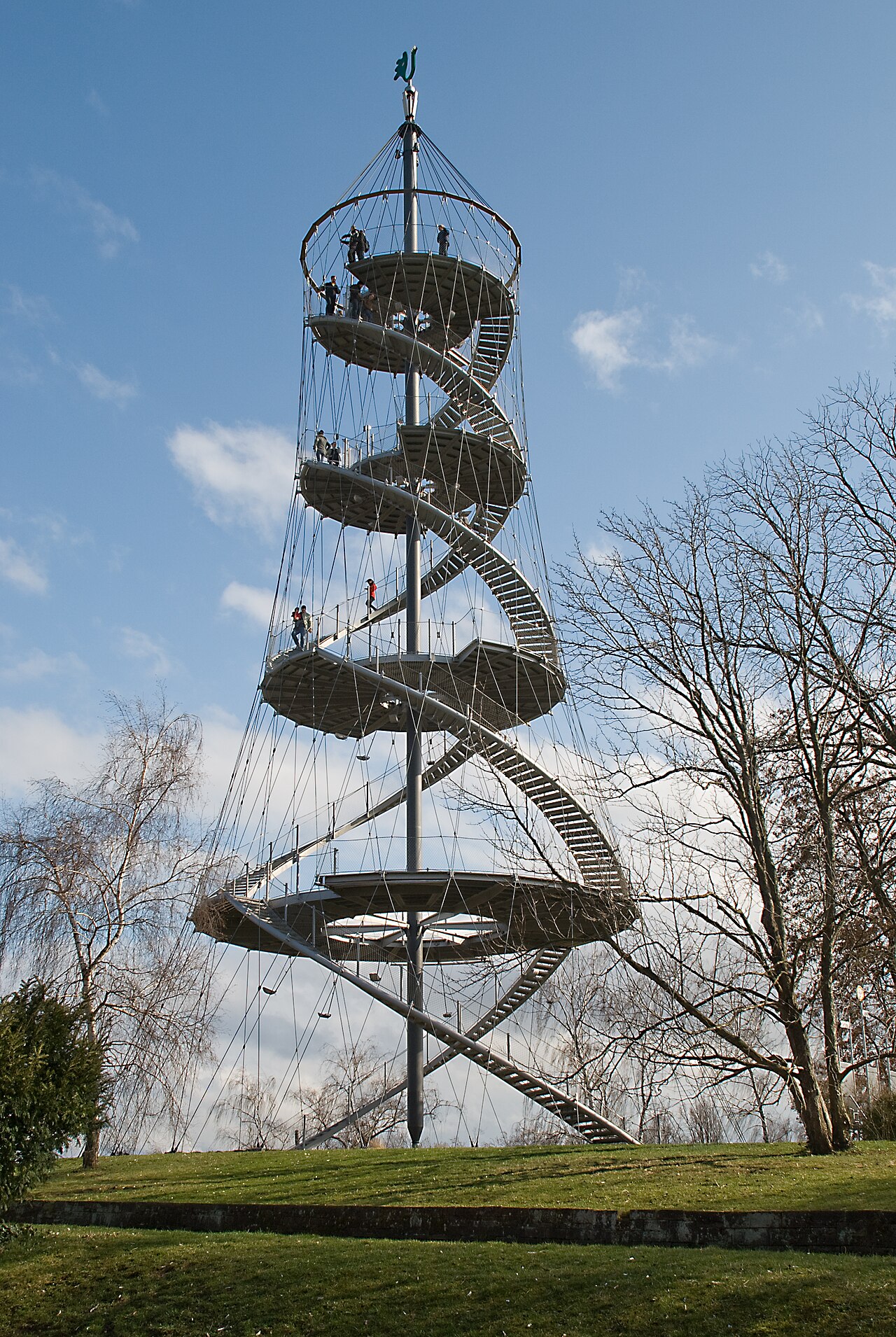 Killesbergturm im Höhenpark Stuttgart - 42 m Aussichtsturm von Schlaich Bergermann